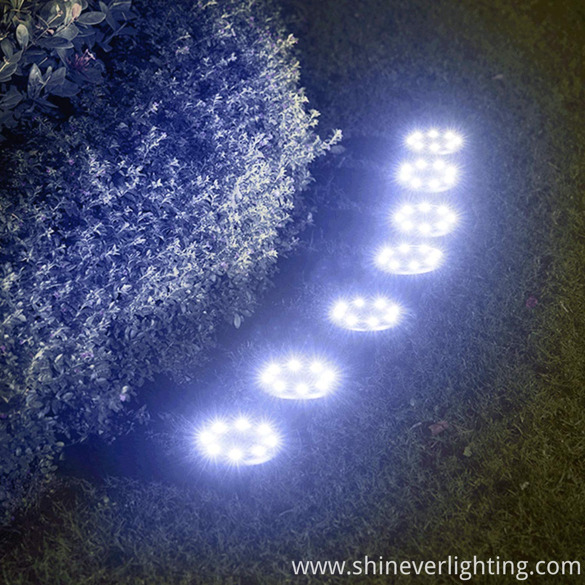 Solar-powered garden lighting solutions